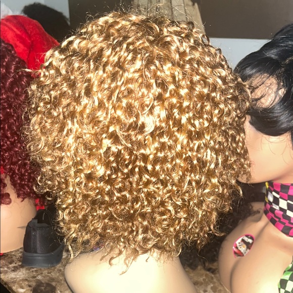 Curly Blonde Wig with bang 100% human hair - Picture 5 of 5
